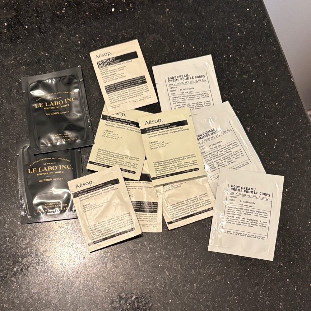Aesop + Le Labo Travel Moisturizer Sample Set – White & Black Sachets